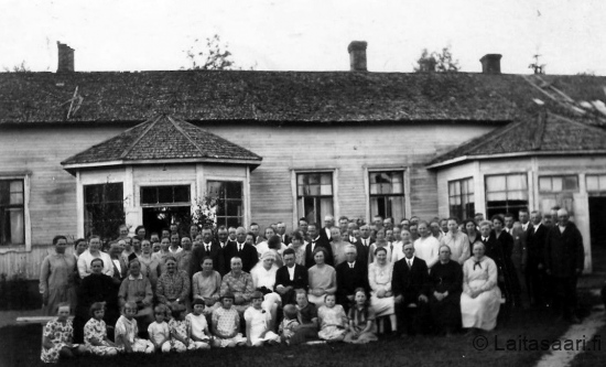 Erkki Kärnän ja Kerttu o.s. Juusolan häät Kestissä vuonna 1929