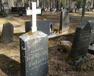 Opettaja Lindqvistin hauta