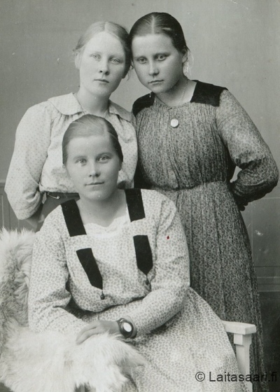 Martta ja Ylitalon tytöt (1923)