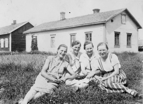 Ähkylän törmä ja Hyrkin koulu