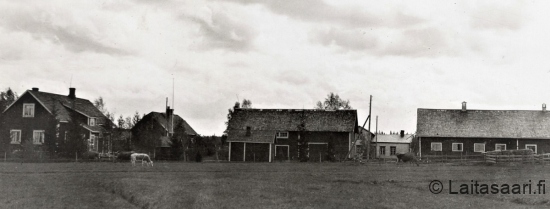 Karhun talot Laitasaaressa