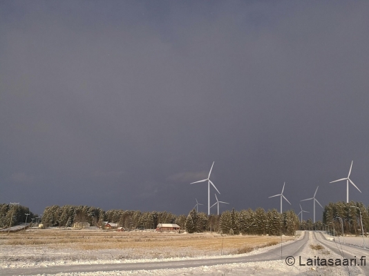 Päivärinne ja tuulimyllyt