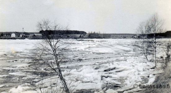 Jäidenlähtö Oulujoessa 13.5.1929