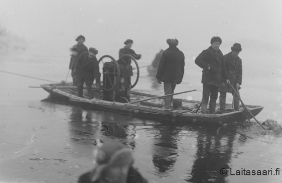 Hukkuneen naaraamista Oulujoella