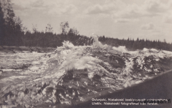 Koski kuohuu