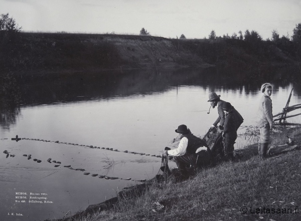 Nuotan vetoa Oulujoella (1890)