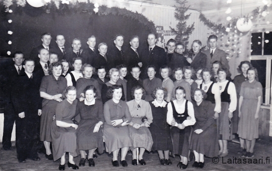 Kosulankylän nuorisoseuralaisia