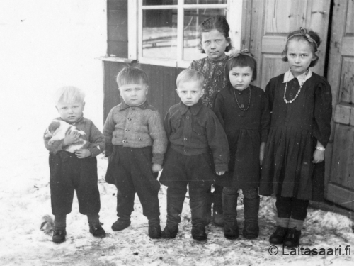 tuntemattomia_lapsia_lahde_markku_kesaniemi_0002b_sp